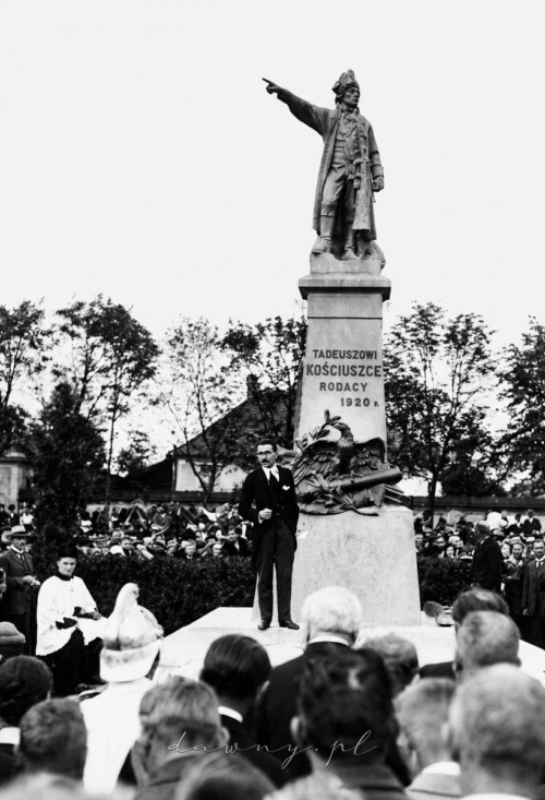 Rekonstrukcja cyfrowa fotografii prasowej z 9 maja 1920 roku