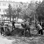 16 maja 1976 roku - IV Niedziela Czynu Partyjnego Huty Szkła w Wołominie. Fot. Bolesław Szulim.