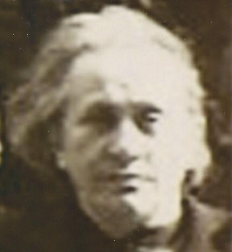 JANINA KNAPIK e