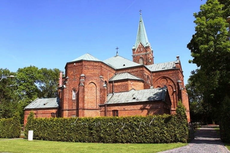 Kościół_Niepokalanego_Poczęcia_NMP_in_Marki
