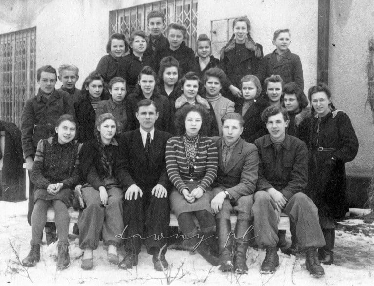 klasa II b gimnazjum Wołomin, 1944