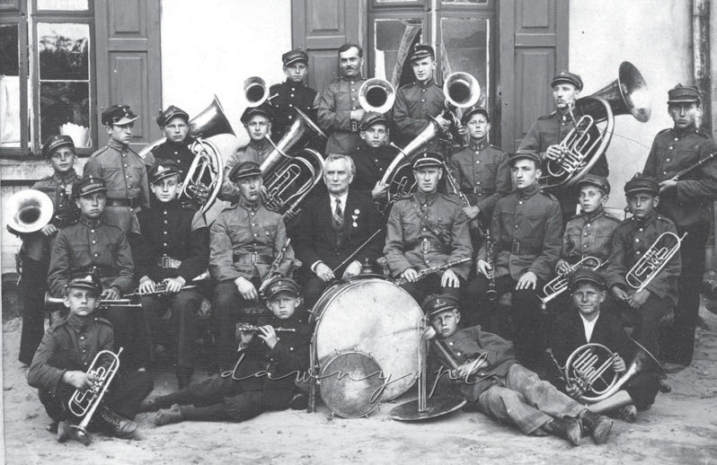 Orkiestra Straży Pożarnej w Wołominie kapelmistrz Franciszek Wodiczko rok 1938 r.