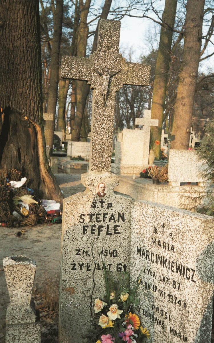 Kobyłka. Grób Stefana Fefle.