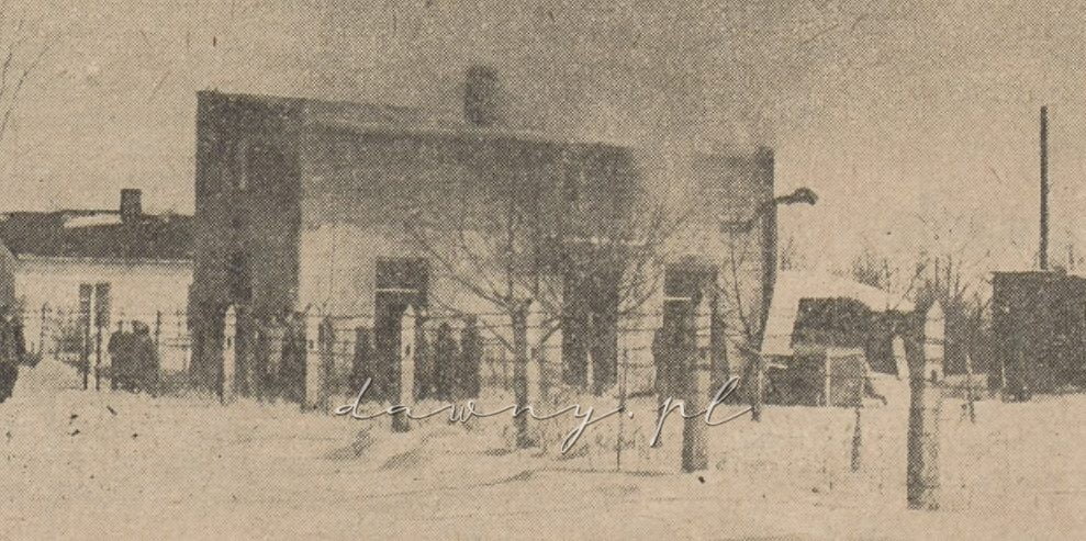Pożar w tym domku poruszył straż warszawską, OSP w Markach i odległą o kilkanaście kilometrów straż w Radzyminie. (1956)