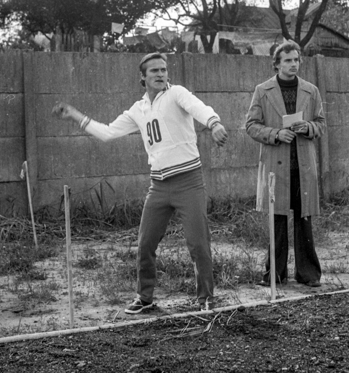 24 września 1977 roku. II Spartakiada Zakładowa Huty Szkła w Wołominie. Fot. Bolesław Szulim.