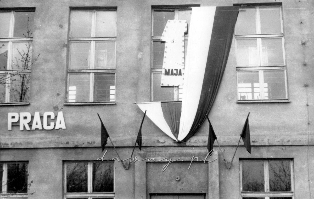 1 maja 1970. Fotografia z kroniki I LO w Wołominie.