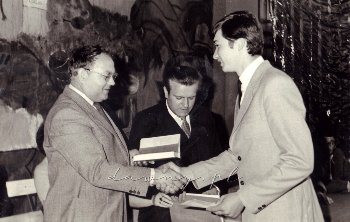Zakończenie roku szkolnego w ZSZ Przemysłu Naftowego i Gazownictwa, rok 1984