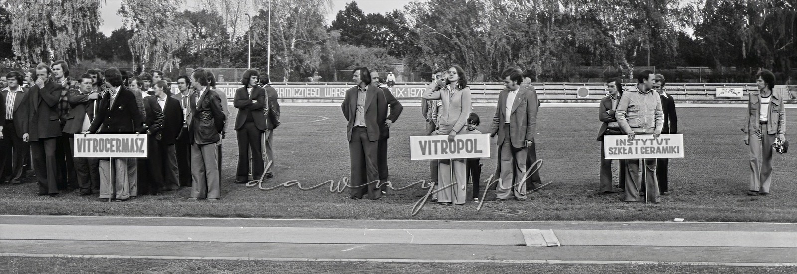 4-5 września 1976 roku. I Spartakiada Pracowników Przemysłu Szklarskiego i Ceramicznego, AWF Warszawa. Fot. Bolesław Szulim.