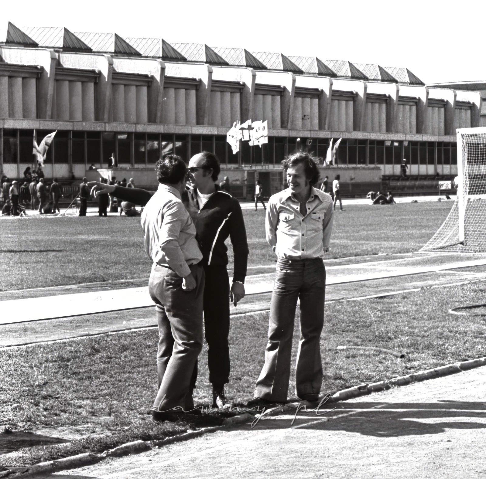 4-5 września 1976 roku. I Spartakiada Pracowników Przemysłu Szklarskiego i Ceramicznego, AWF Warszawa. Fot. Bolesław Szulim.