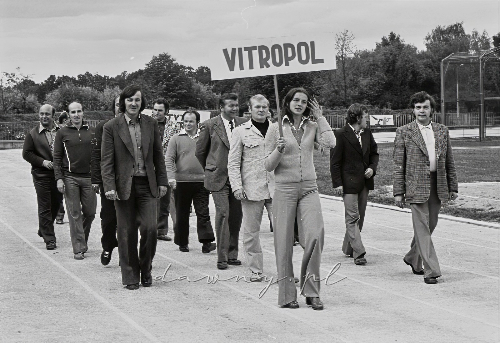 4-5 września 1976 roku. I Spartakiada Pracowników Przemysłu Szklarskiego i Ceramicznego, AWF Warszawa. Fot. Bolesław Szulim.