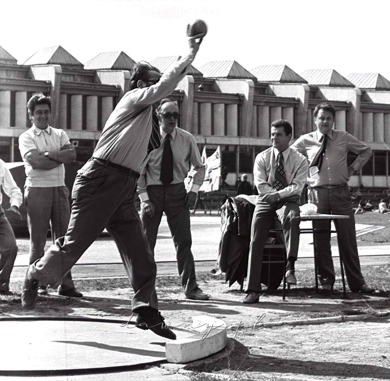 4-5 września 1976 roku. I Spartakiada Pracowników Przemysłu Szklarskiego i Ceramicznego, AWF Warszawa. Fot. Bolesław Szulim.