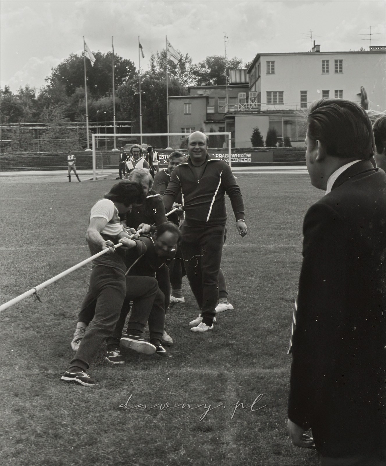 4-5 września 1976 roku. I Spartakiada Pracowników Przemysłu Szklarskiego i Ceramicznego, AWF Warszawa. Fot. Bolesław Szulim.