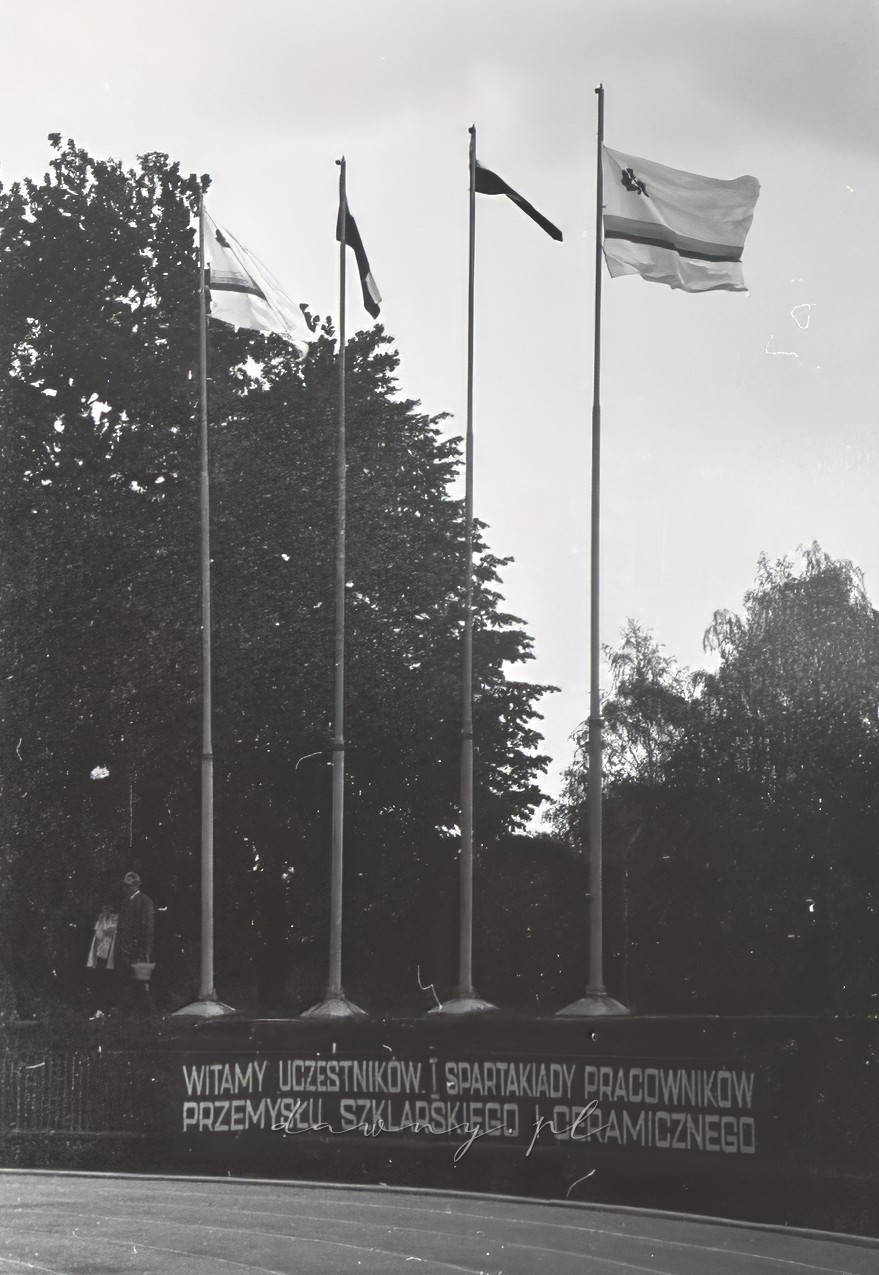 4-5 września 1976 roku. I Spartakiada Pracowników Przemysłu Szklarskiego i Ceramicznego, AWF Warszawa. Fot. Bolesław Szulim.