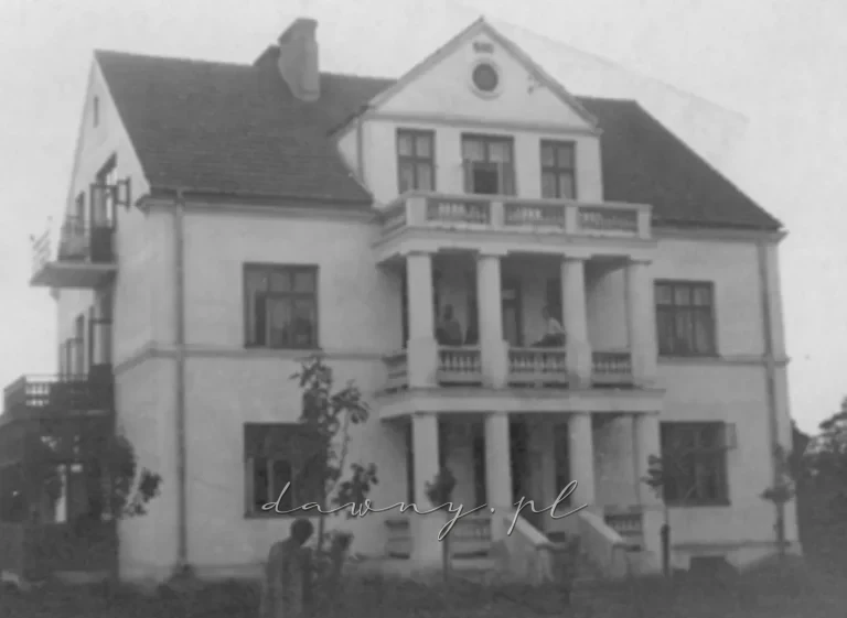 Dom przy ul. lipowej 8, w którym autorka mieszkała z rodziną