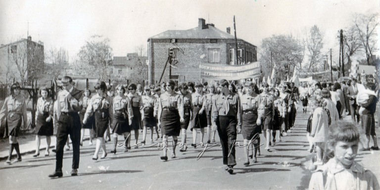 Pochód pierwszomajowy w Wołominie, rok 1966