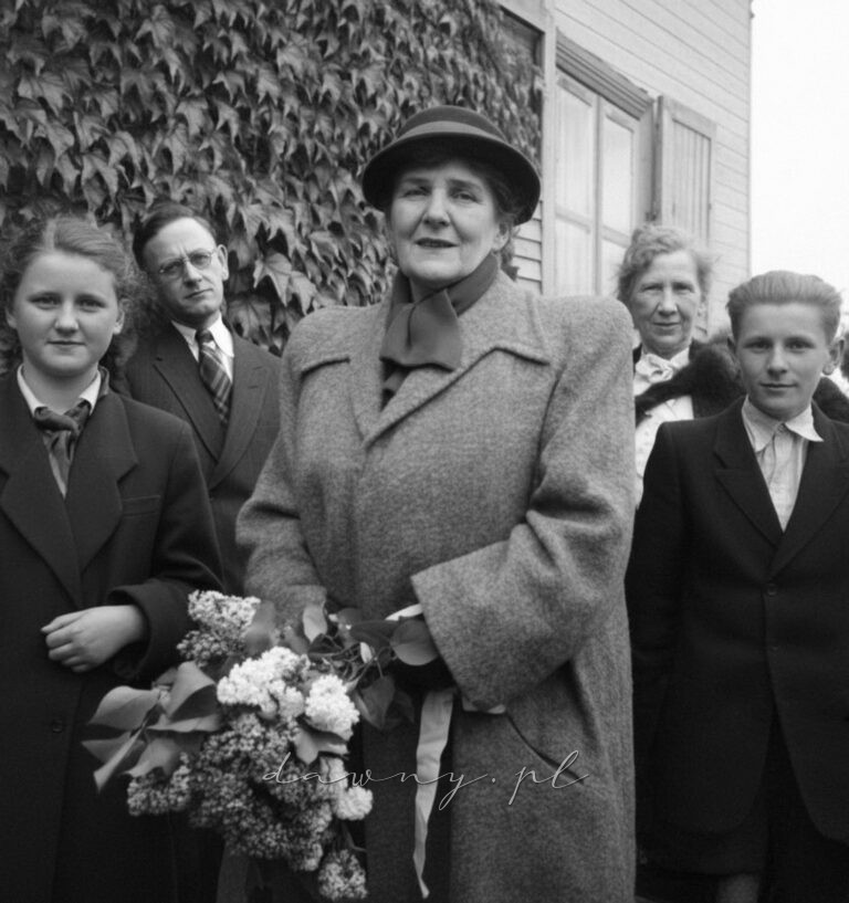 Zofia Nałkowska w Wołominie. 28 czerwca 1952.