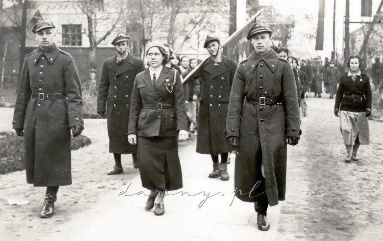 Uroczystości 11 listopada 1937, Wołomin. Fotografia z albumu Stefana Ryszkowskiego