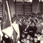 Uroczystość przekazania sztandaru SP 5 w Wołominie. 28 kwietnia 1972.